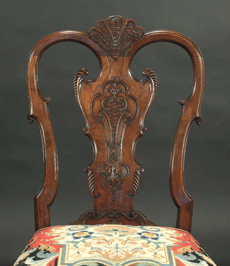 18th Century and Earlier Fine Pair of George I Walnut Side Chairs For Sale