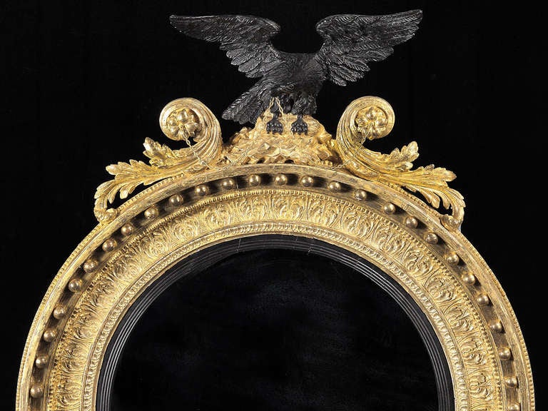 Regency Giltwood Convex Mirror In Excellent Condition For Sale In New York, NY