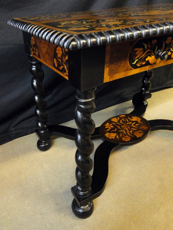 William and Mary Marquetry and Ebonized Walnut Center Table For Sale 1