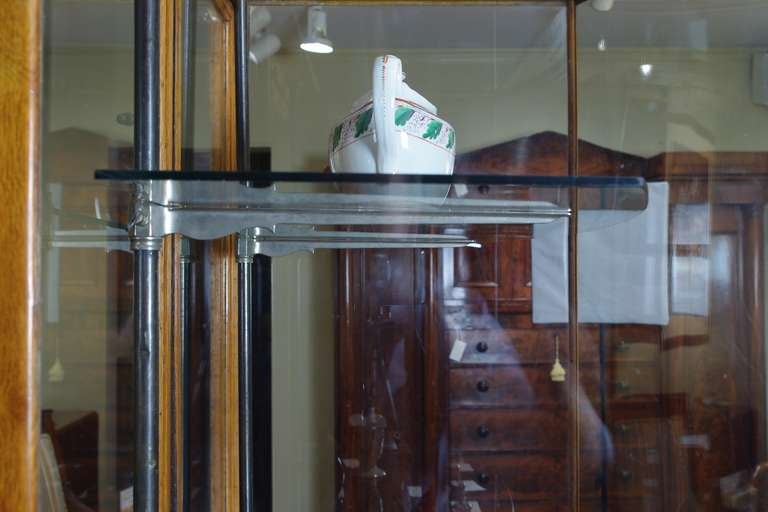 Edwardian Bow Front Display Cabinet In Good Condition In St. Louis, MO