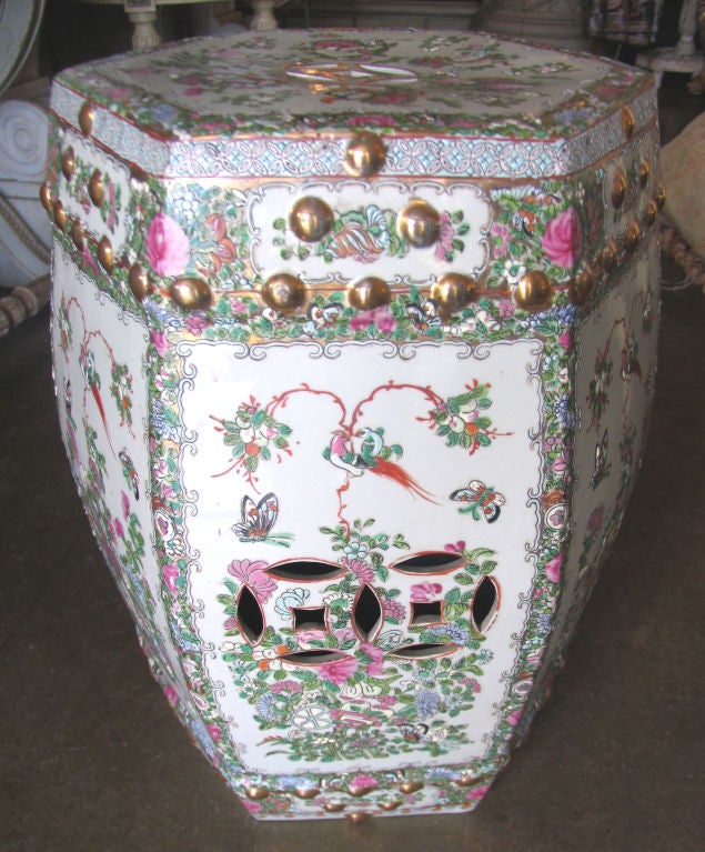 Antique Chinese Famille Rose Porcelain Garden Seat