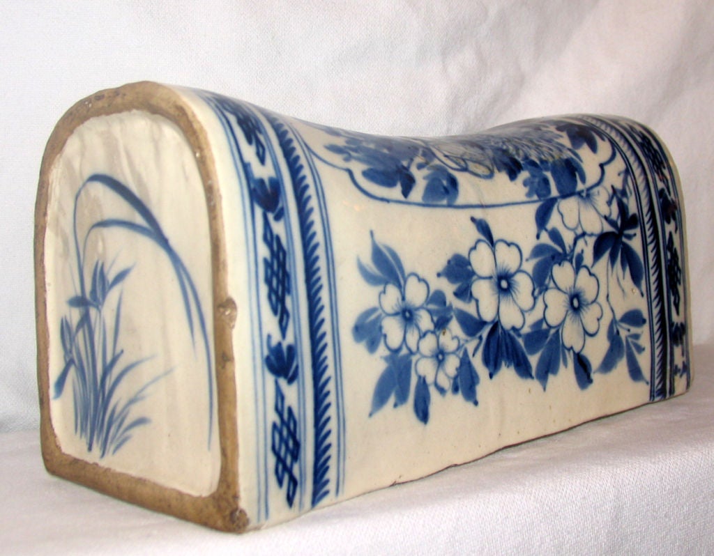 20th Century Antique Chinese Blue and White Porcelain Pillow For Sale
