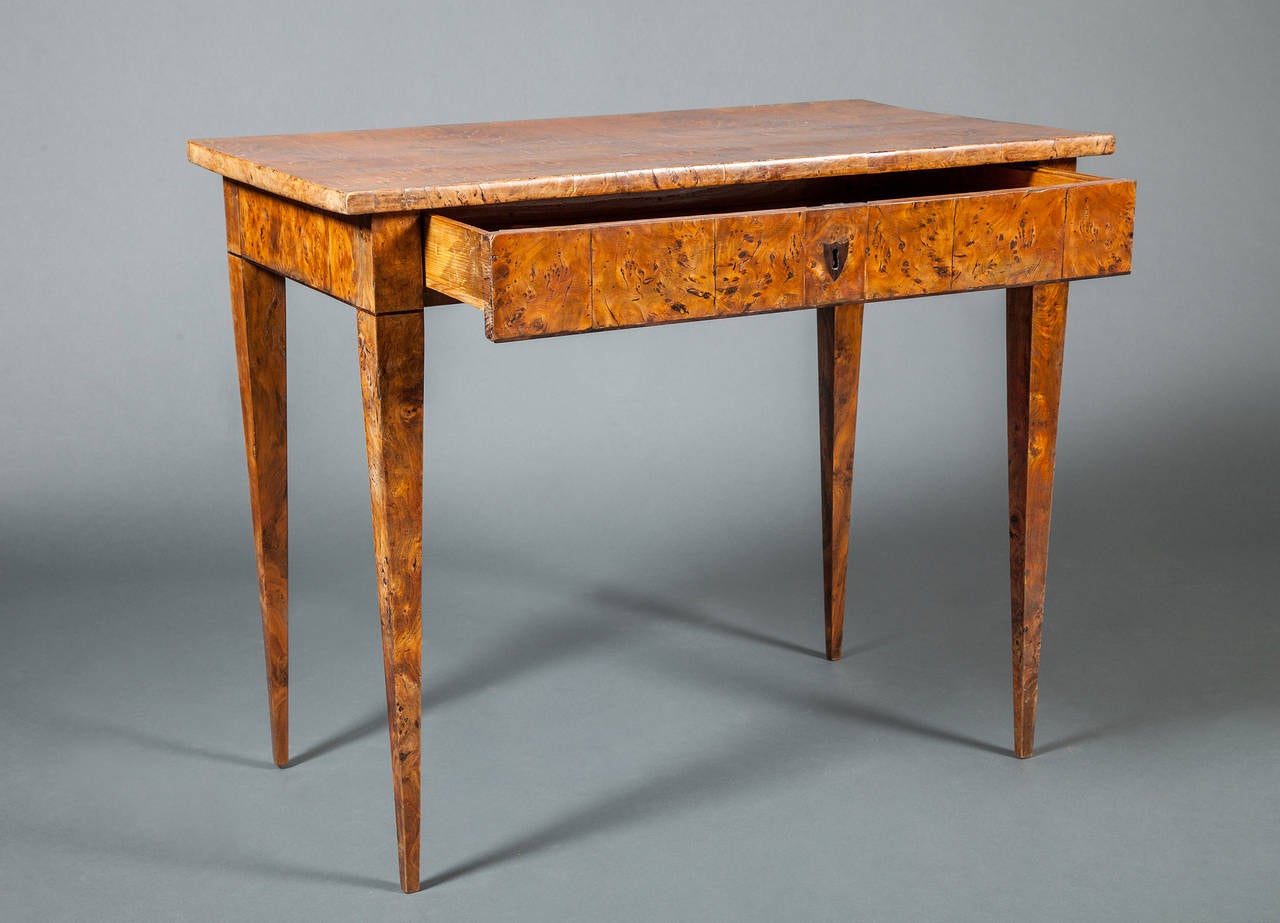 Biedermeier Burl Elmwood Writing Table In Excellent Condition In Hudson, NY