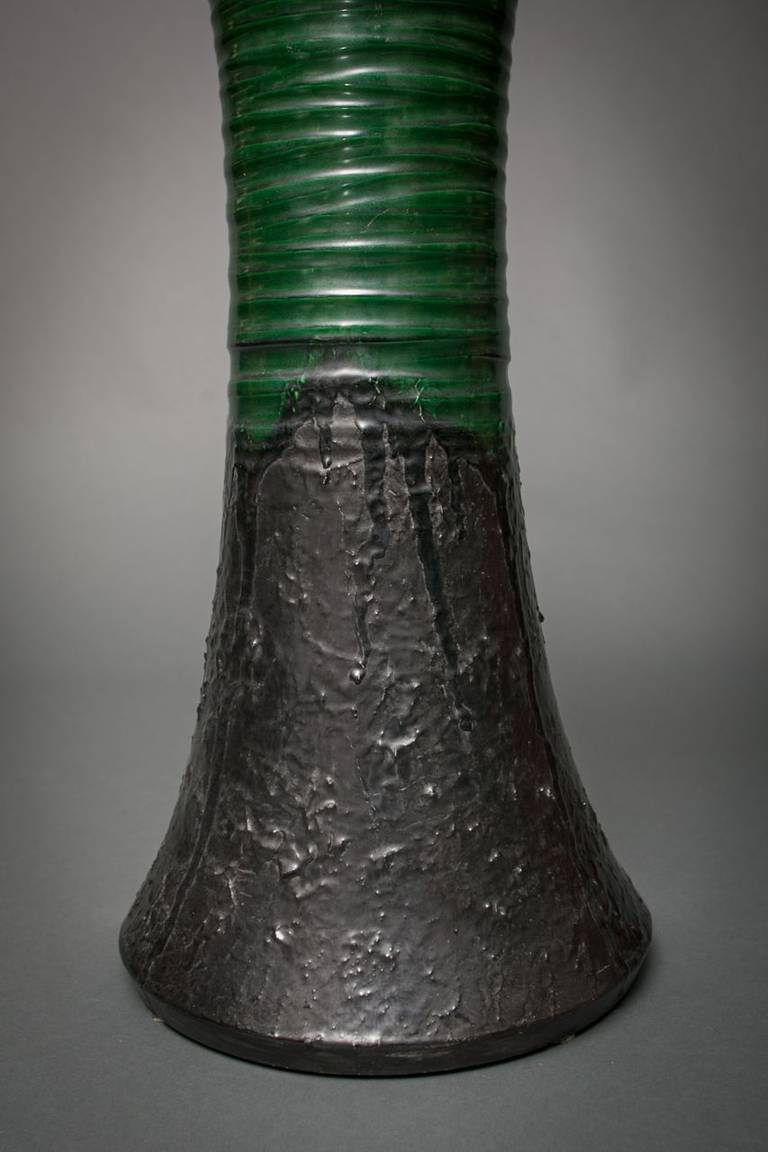 Vase japonais inhabituel Awaji Ware Bon état - En vente à Hudson, NY