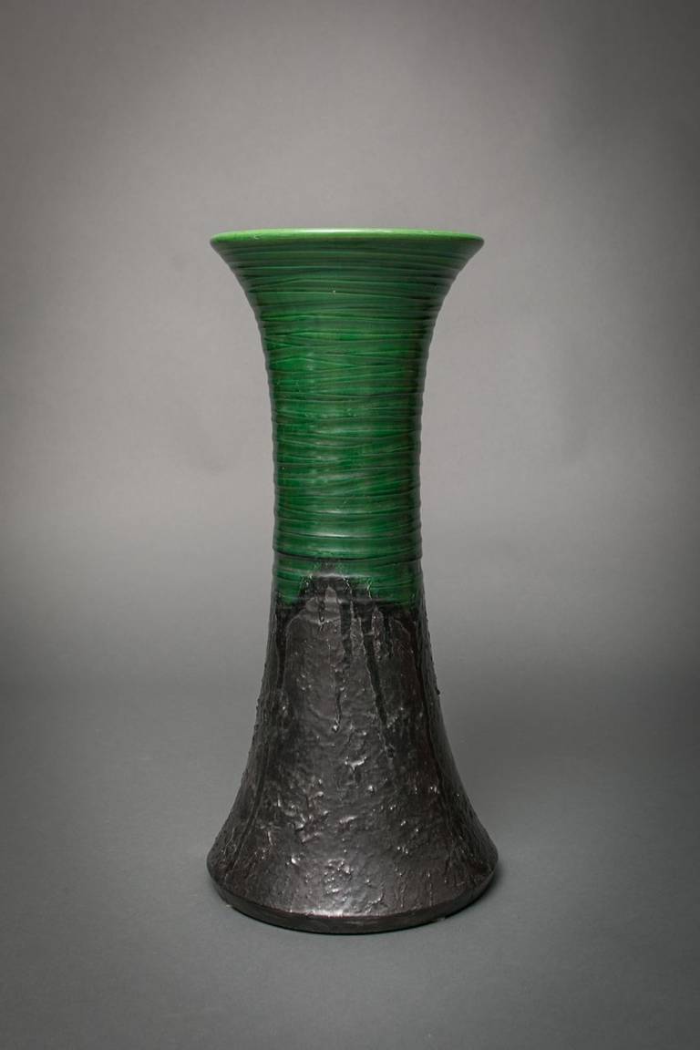 Ungewöhnliche japanische Vase von Awaji Ware (Japanisch) im Angebot