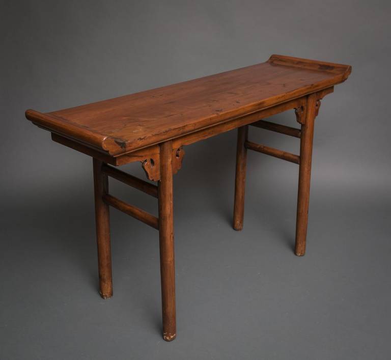 Chinese 17th Century Juniper Wood Alter Table In Excellent Condition In Hudson, NY