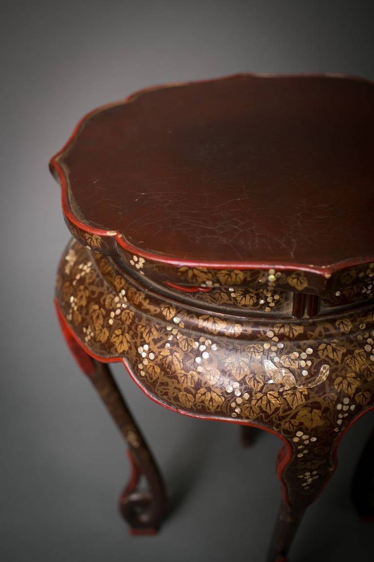 Japanese Urushi Lacquer Stand 2