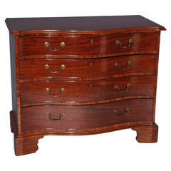 Chippendale Serpentine 4 Drawer Chest