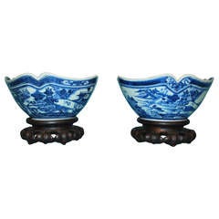 Pair of Qing Dynasty Blue and White Canton Bowls