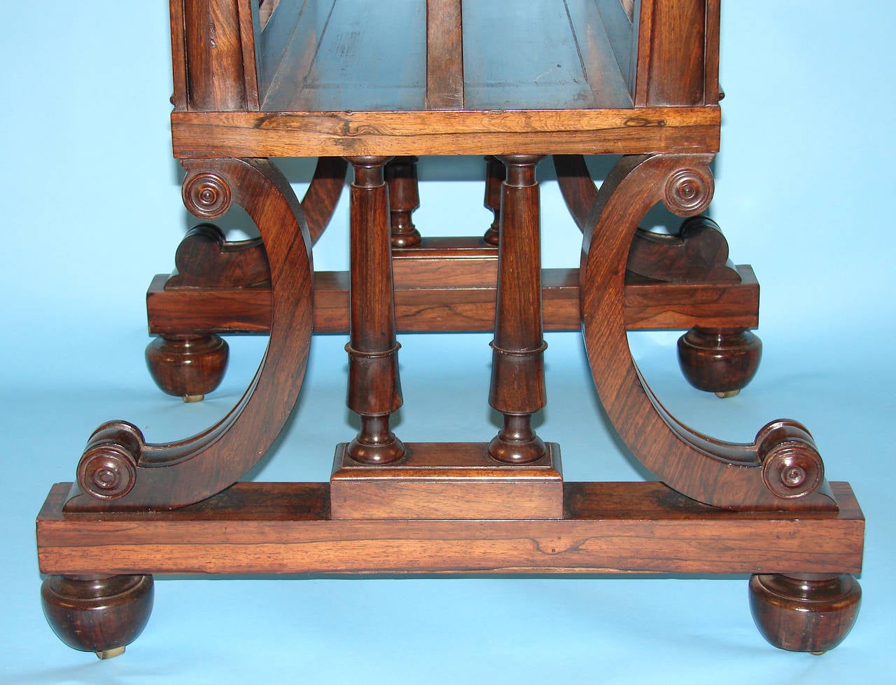 Mid-19th Century Fine William IV Rosewood Folio Stand in the Manner of Gillows