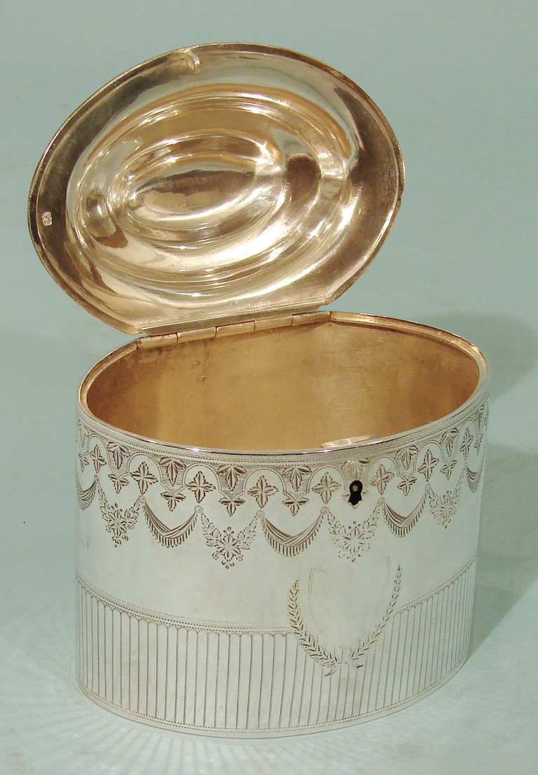 George III Sterling Lidded Tea Caddy In Good Condition In San Francisco, CA