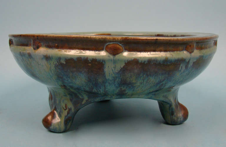 An attractive Fulper drip glaze art pottery footed bowl circa 1915.