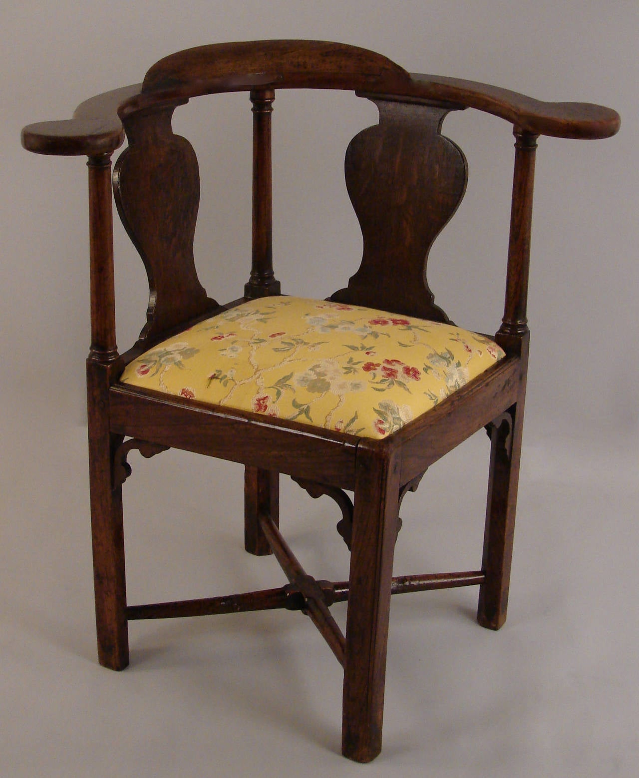 18th Century and Earlier Georgian Oak Corner Chair