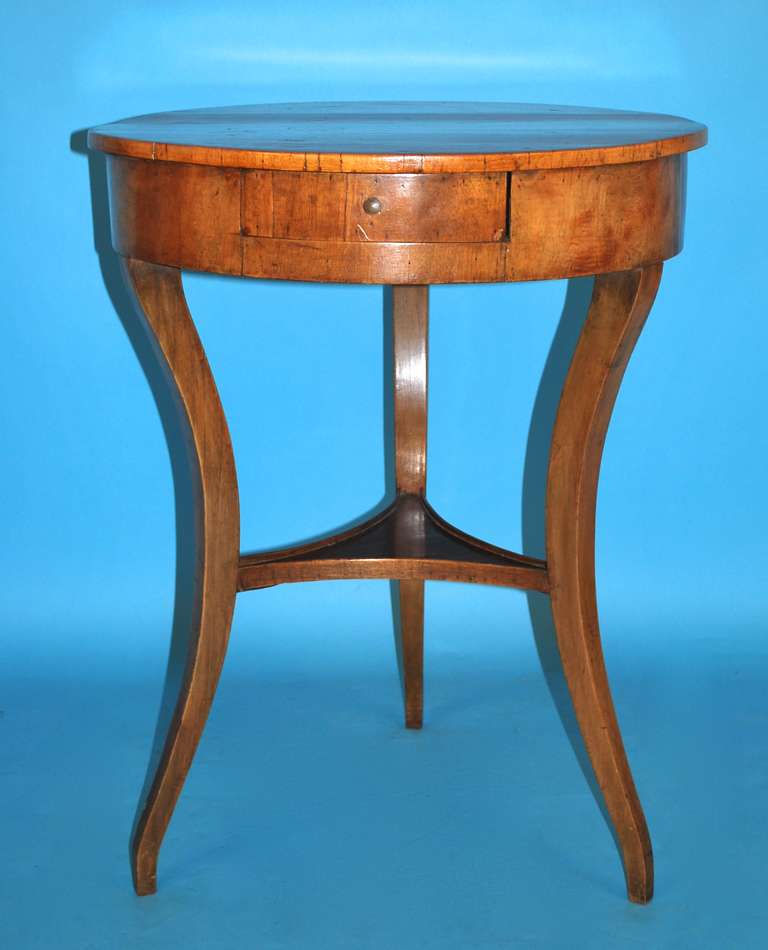 German Biedermeier Round Side Table