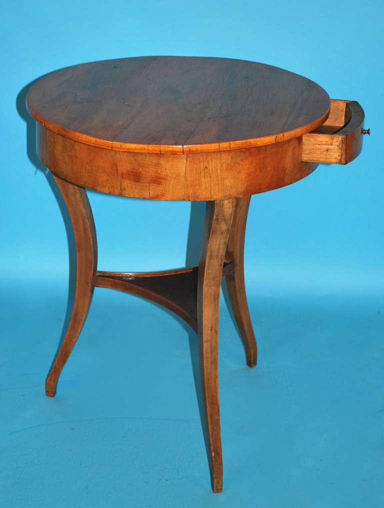 Biedermeier Round Side Table In Good Condition In San Francisco, CA