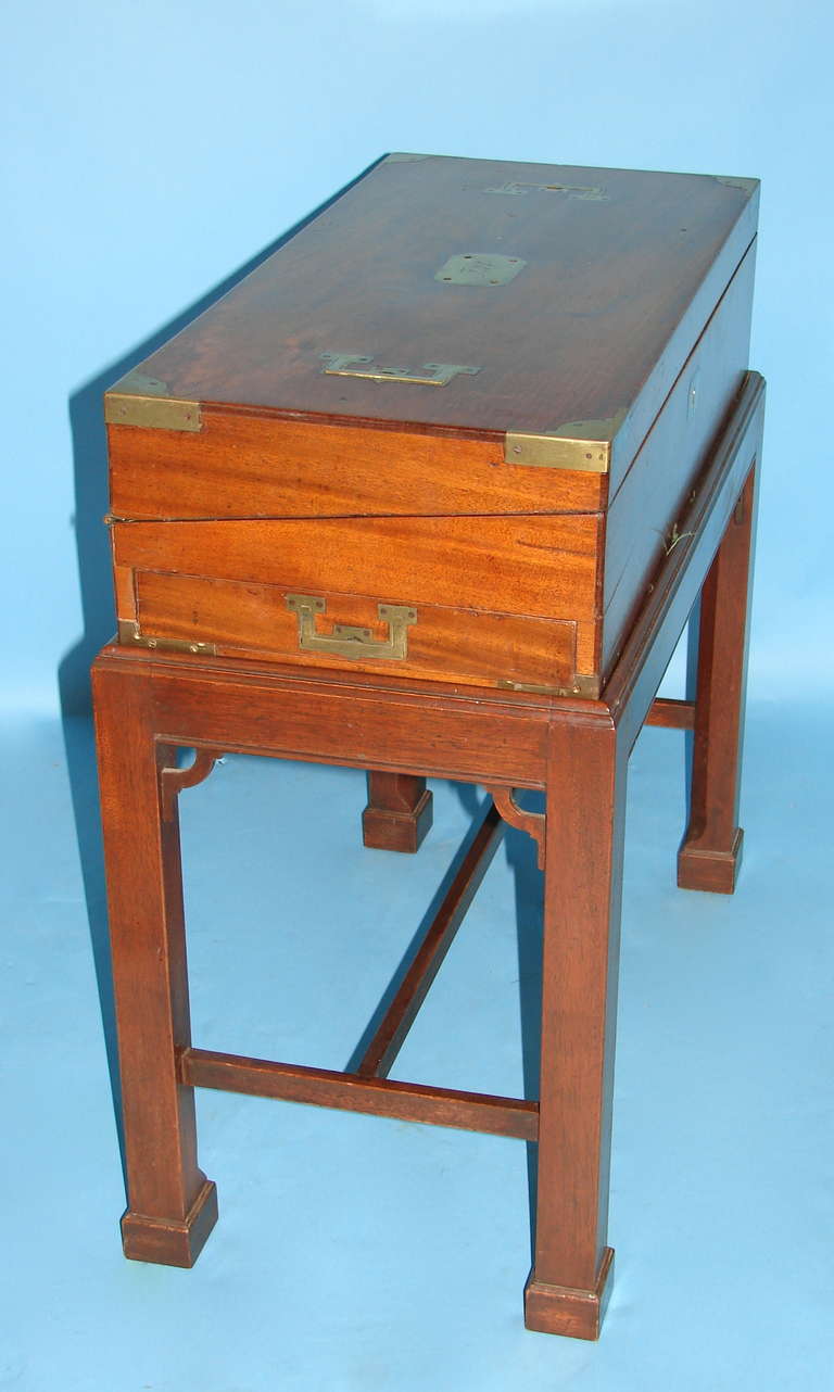 Regency Large Scale English Traveling Desk on Stand