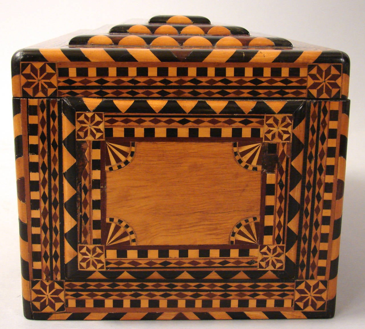Fine and Large Continental Inlaid Satinwood Jewelry Box In Excellent Condition In San Francisco, CA