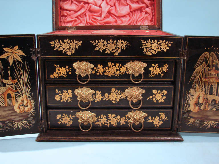 English George IV Black Japanned Jewelry Box