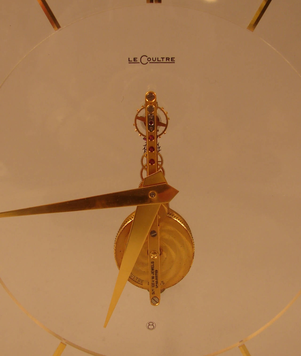 Mid-Century Modern LeCoultre Mid-Century 16-Jewel:: Eight-Day Movement Skeleton Clock (horloge squelette)