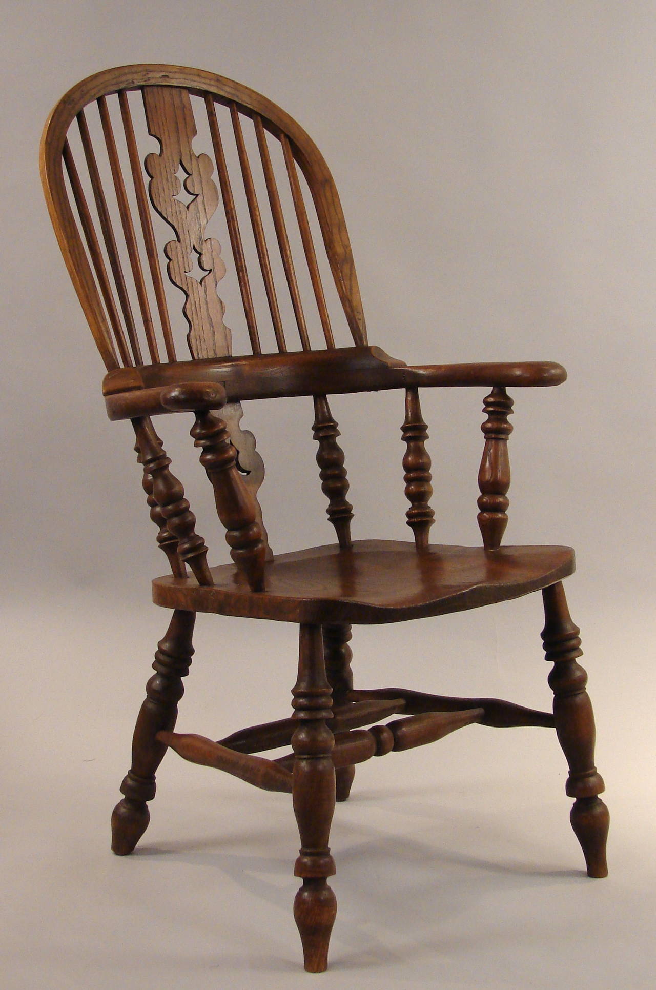 19th Century Assembled Set of Six English Broad Arm, High Back Windsor Chairs