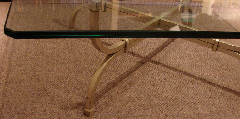 Mid-Century Modern Bevelled Glass Coffee Table In Excellent Condition In San Francisco, CA