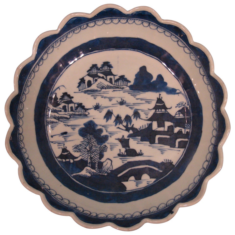Chinese Canton Blue and White Scalloped Edged Bowl