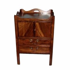 Georgian maghogany bedside cabinet