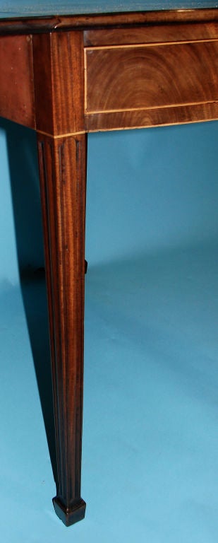 18th Century and Earlier Fine George III butterfly  pembroke table