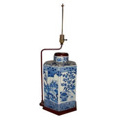 Chinese blue and white tea canister lamp