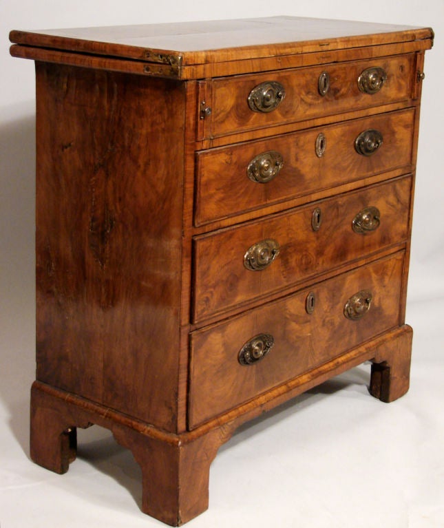 18th Century and Earlier George II  walnut bachelor's chest