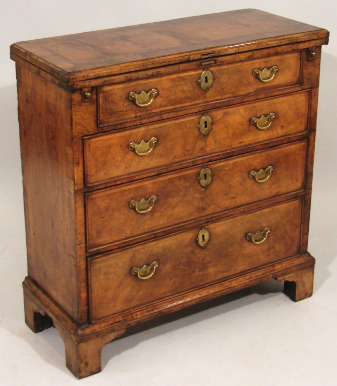 Early Georgian Walnut Flip-Top Bachelor's Chest