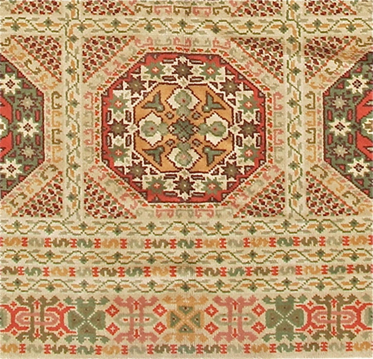 Early 20th Century Light Tan Spanish Carpet 5