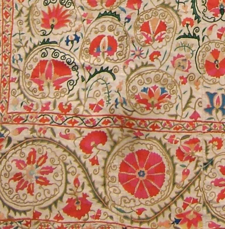 Uzbek 19th Century Light Floral Suzani Embroidered Textile Rug For Sale