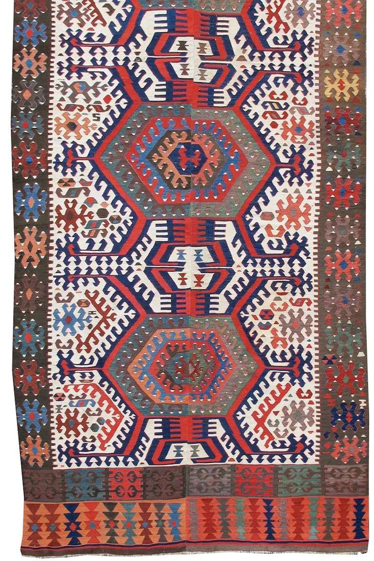19th Century Turkish Kilim with Blue and Red Medallions In Excellent Condition For Sale In San Francisco, CA