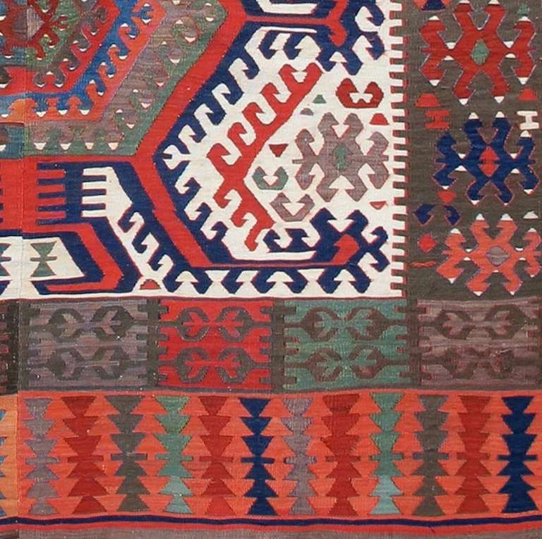 19th Century Turkish Kilim with Blue and Red Medallions For Sale 2
