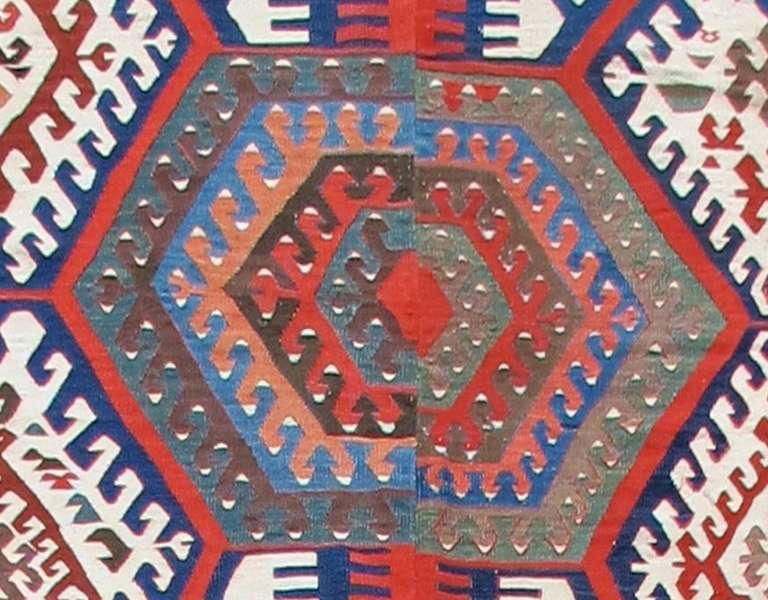 19th Century Turkish Kilim with Blue and Red Medallions For Sale 3