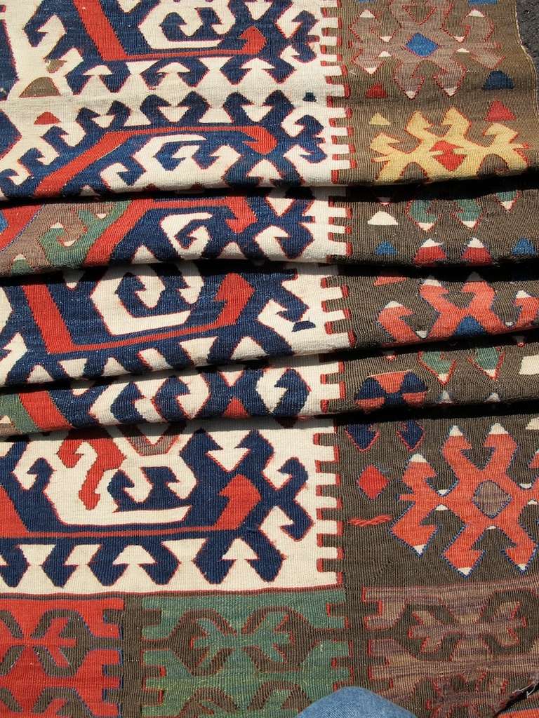 Wool 19th Century Turkish Kilim with Blue and Red Medallions For Sale