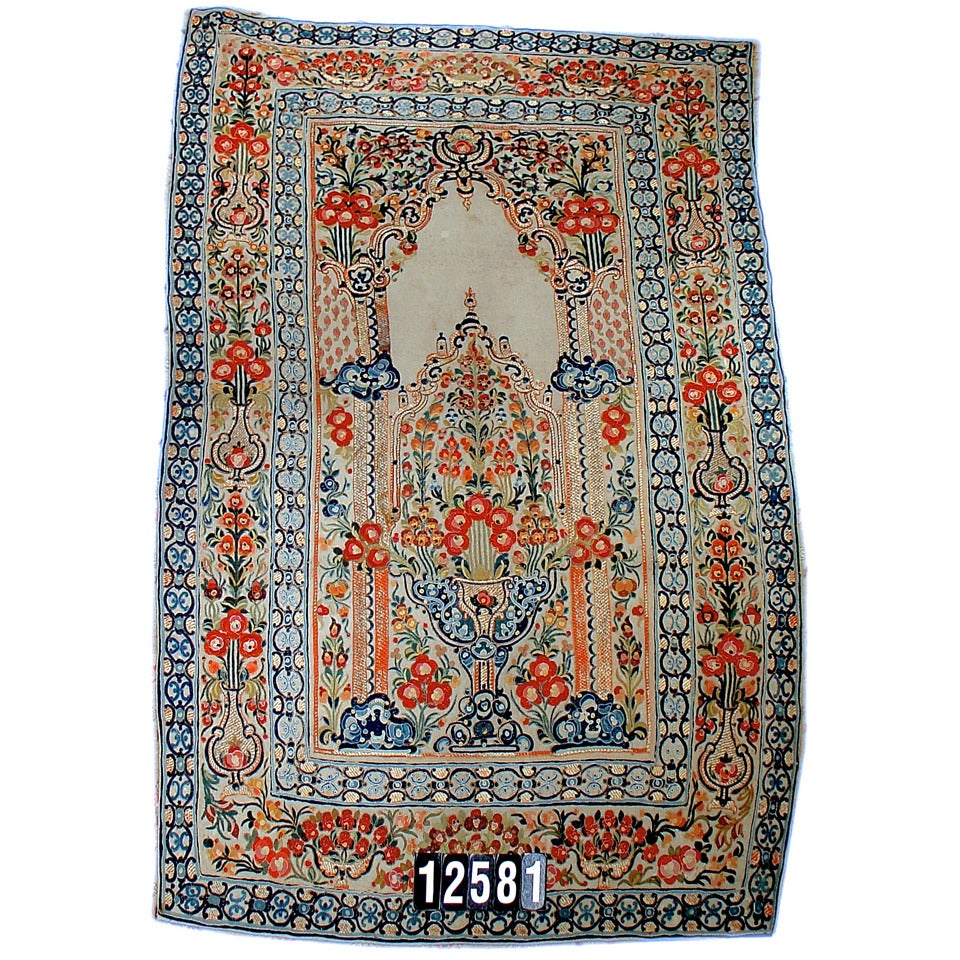 Applique ottomane et textile brodé du 18ème siècle dans les tons bleus et rouges