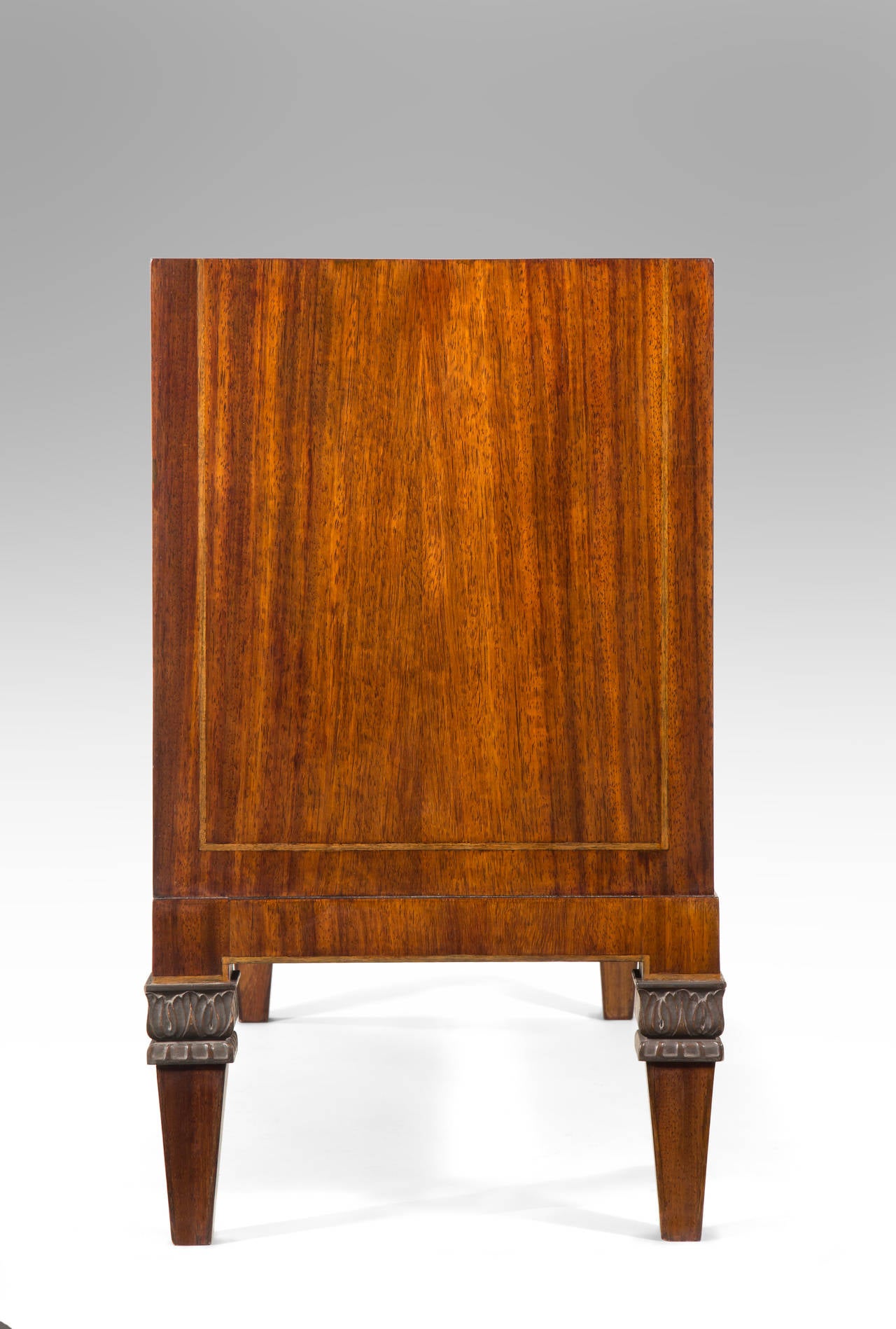 Gustav Bergstrom, A Pair of Swedish Kingwood and Marquetry Commodes 1