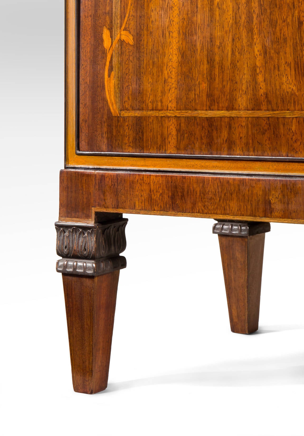 Gustav Bergstrom, A Pair of Swedish Kingwood and Marquetry Commodes 2