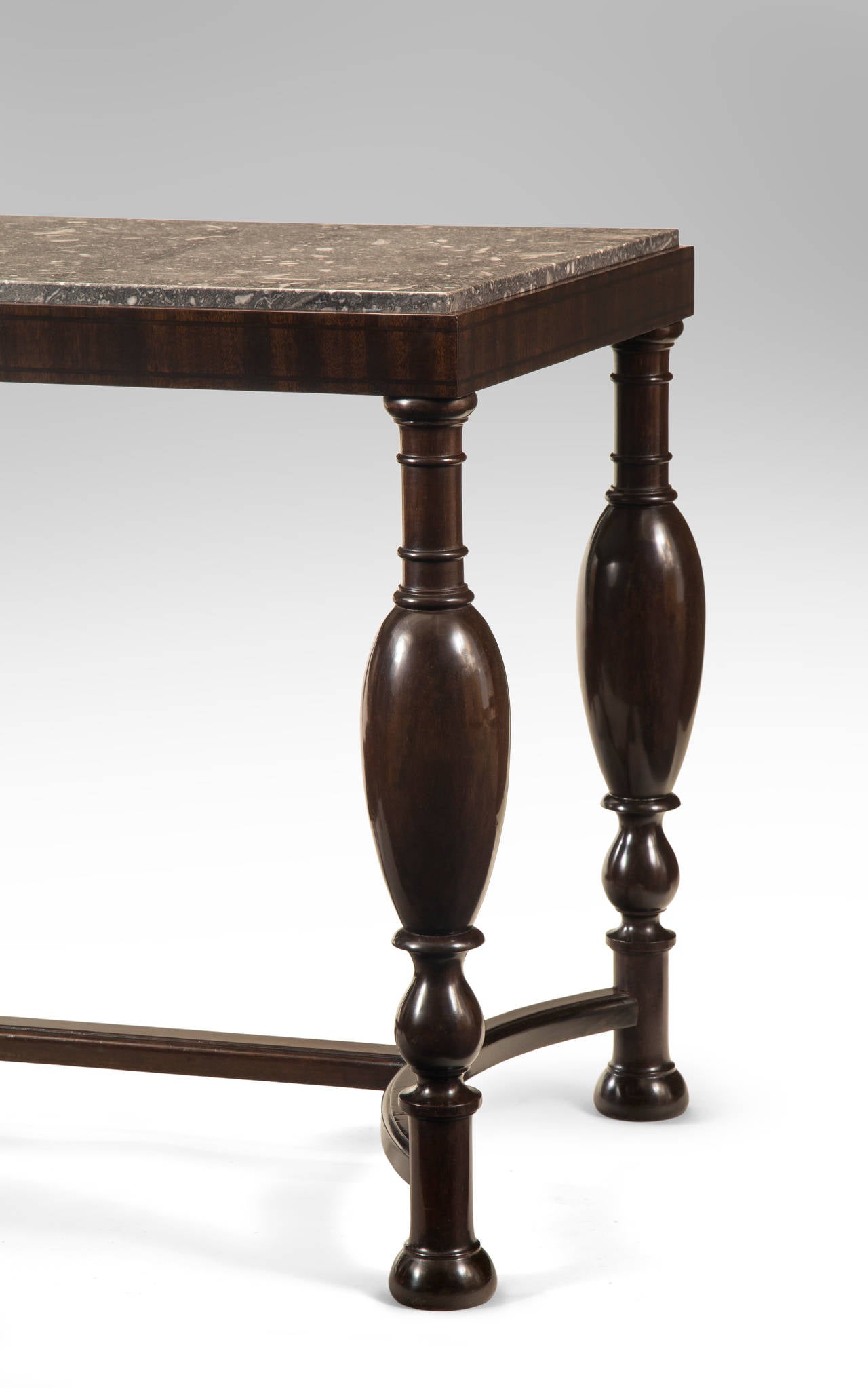 Swedish Grace Period Birch Centre or Occasional Table with Marble Top In Good Condition For Sale In New York, NY