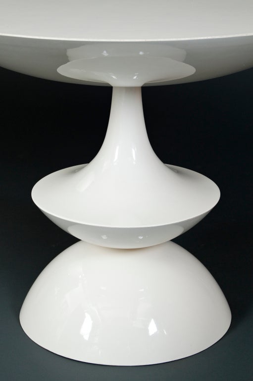 20th Century A Rare White Lacquered Fiberglass Table by Nanna Ditzel