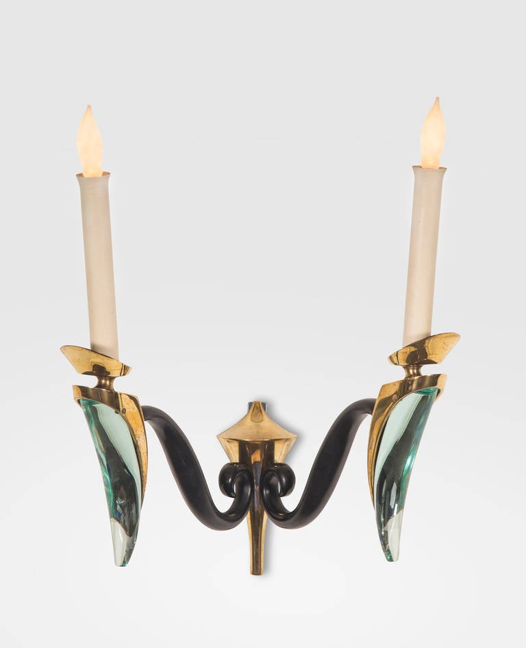 Mid-Century Modern Max Ingrand for Fontana Arte, a Pair of Glass and Brass Sconces