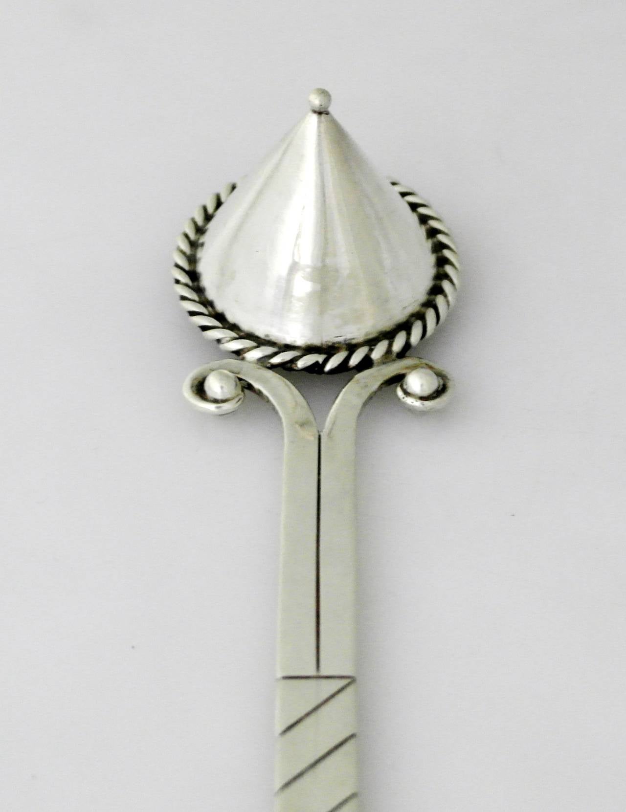 Hector Aguilar Sterling Silver Candle Snuffer In Excellent Condition In New York, NY