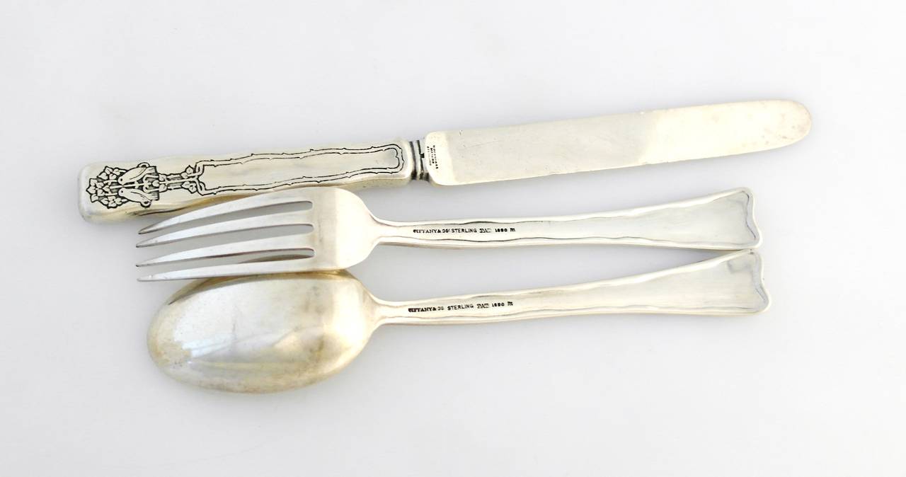 Tiffany & Co. Sterling Silver Lap Over Edge Child's Flatware Set In Excellent Condition For Sale In New York, NY