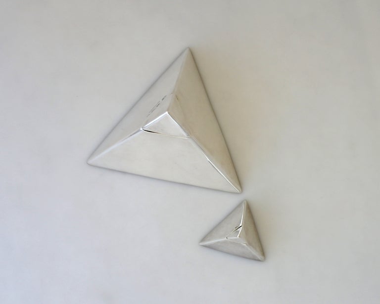 Superb Italian Sterling Silver Modernist Pyramid Boxes In Excellent Condition In New York, NY