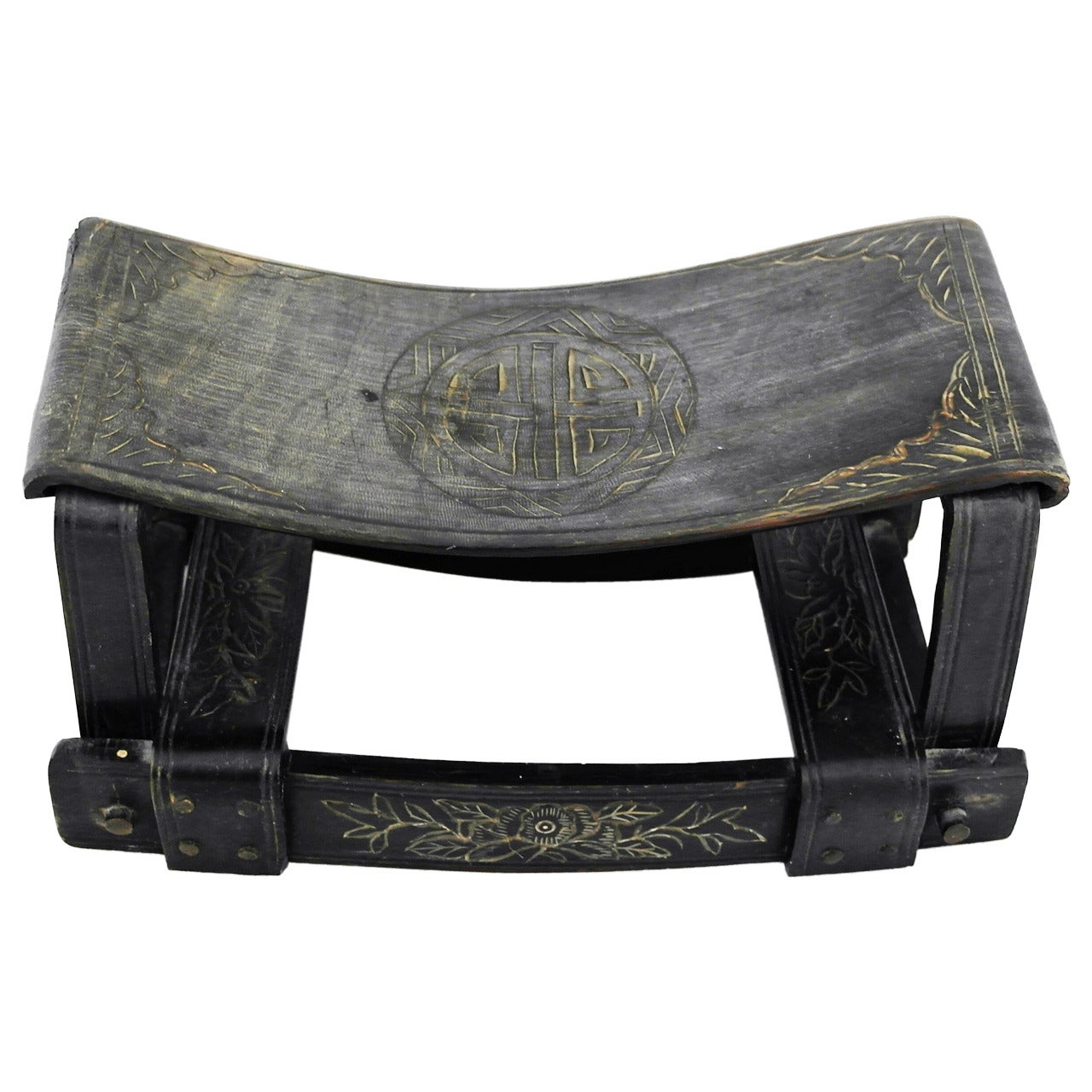 19th Century Chinese Qing Dynasty Horn Pillow For Sale