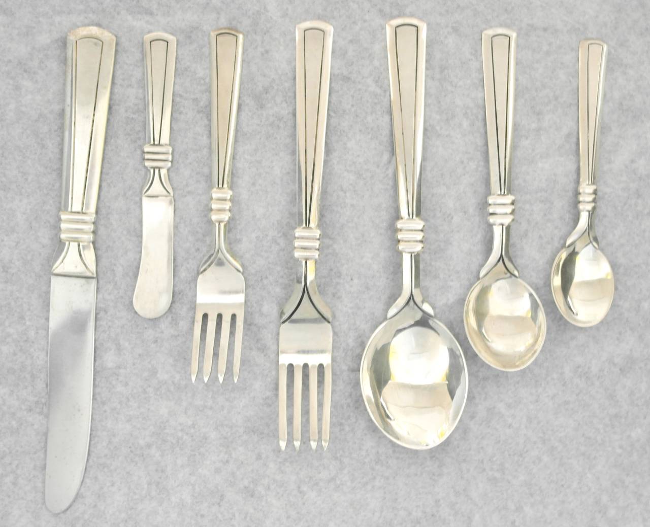 Taxco Sterling Silver Modernist Flatware Set for 12 In Excellent Condition In New York, NY