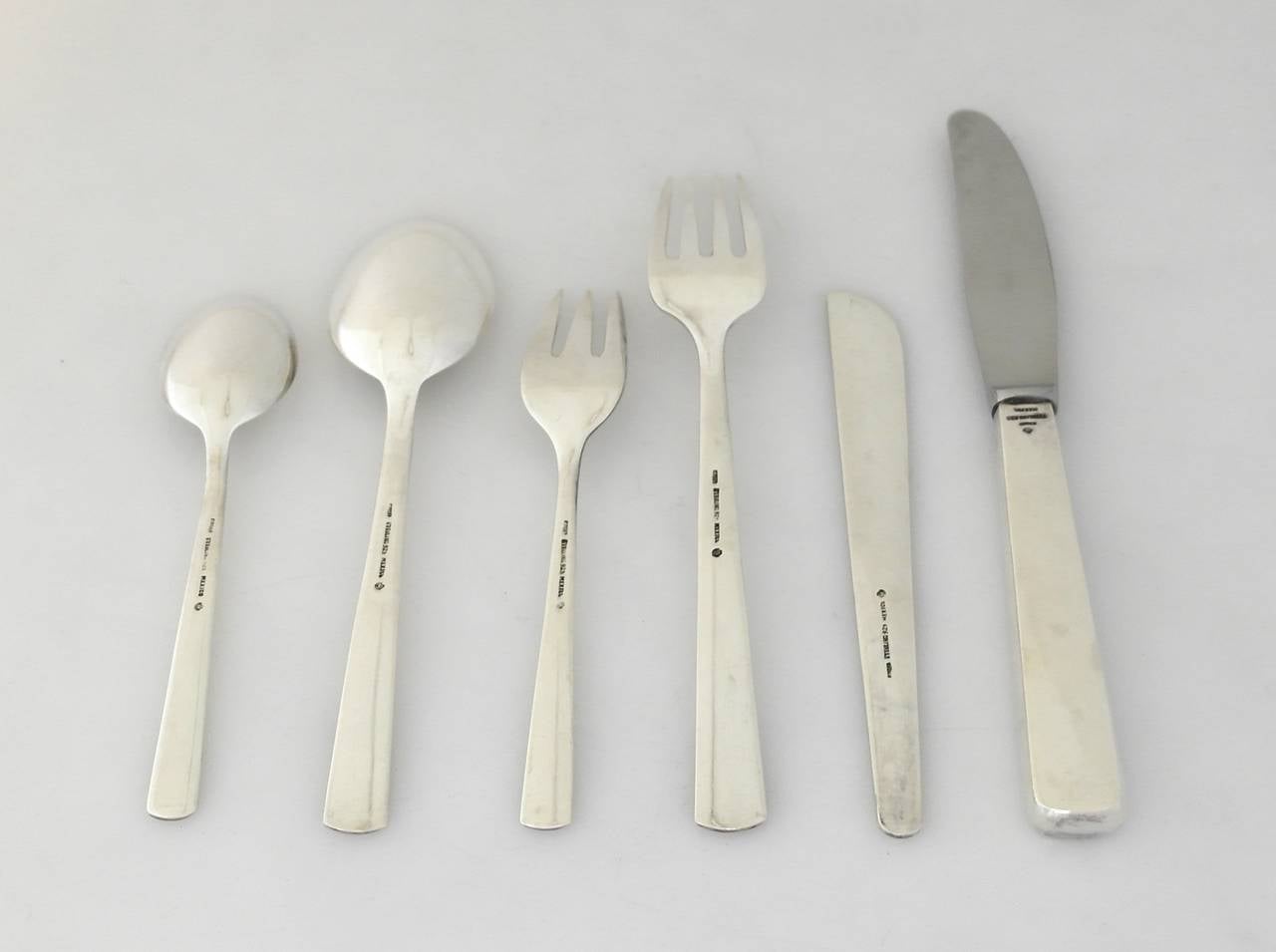 Codan Sterling Silver Modern Flatware Set for Eight In Excellent Condition In New York, NY