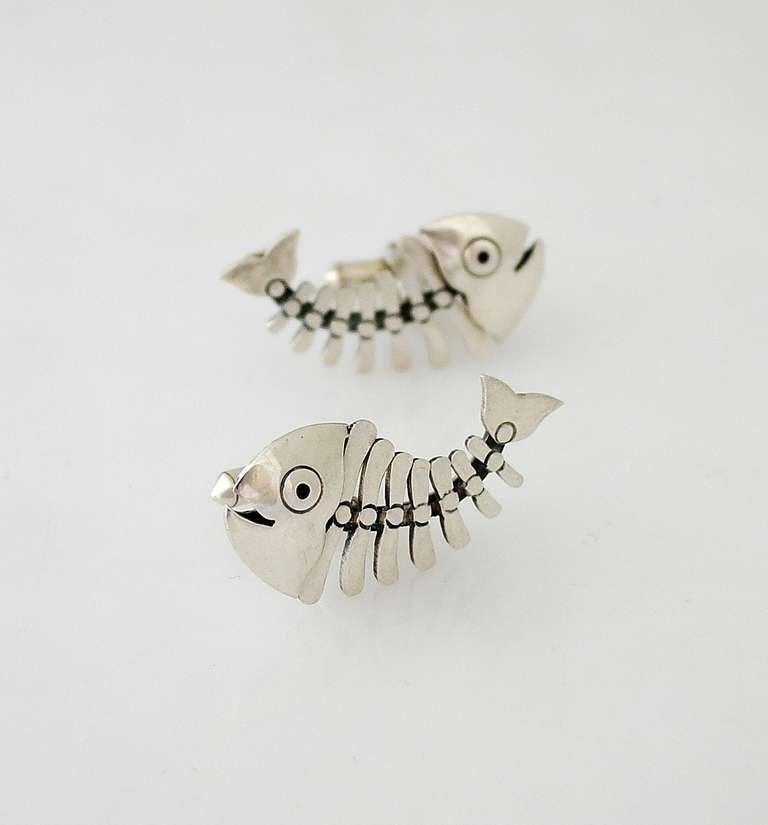 Antonio Pineda Sterling Silver .970 Fish Design Cufflinks In Excellent Condition In New York, NY